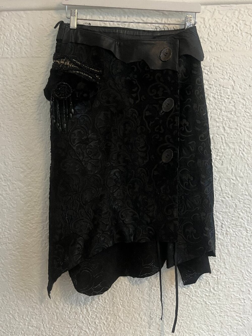 Share Spirit Japanese Brand Leather Damask Cowhide Wrap Skirt